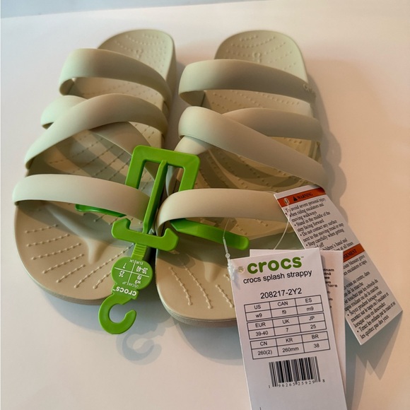 CROCS Shoes - CROCS Splash Strappy Sandals in Bone New With Tags Women’s 9